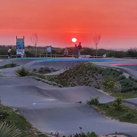 Apartment Duplex Lumineux Pour 5 Pers. A 100m De La Avec Jardin Et Parking Prive - Fr-1-465-109