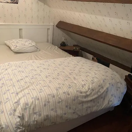 Duplex Lumineux Pour 5 Pers. A 100m De La Avec Jardin Et Parking Prive - Fr-1-465-109 * Merville-Franceville-Plage